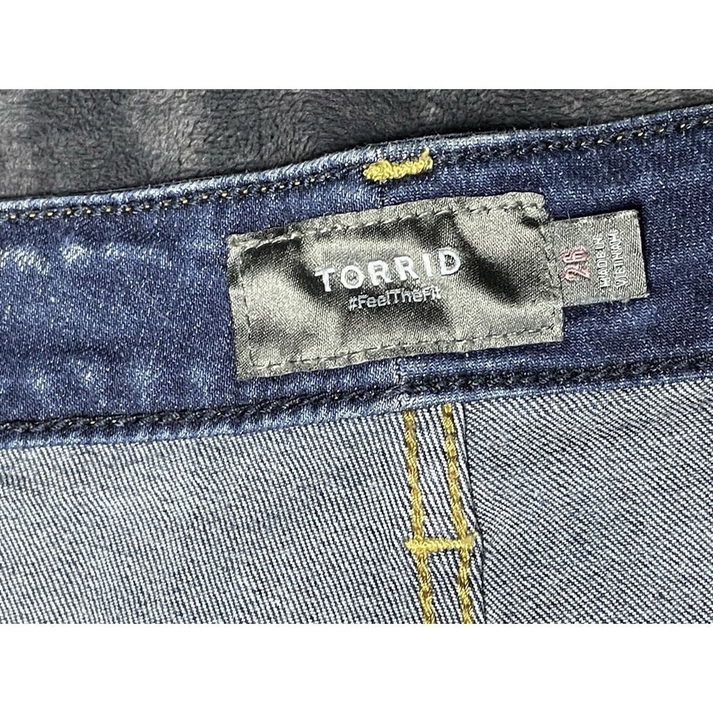 Torrid Shorts Womens 26 Blue‎ Vintage Stretch Denim 5 Inch High Rise Button Fly - Picture 5 of 10